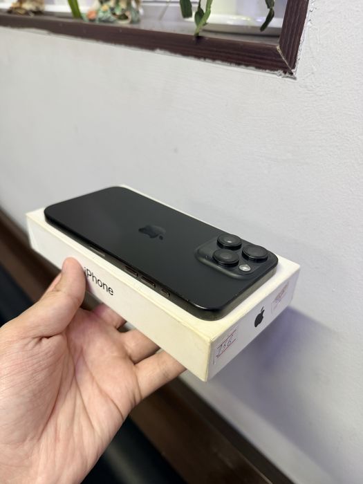 iPhone 15 Pro Max 256Gb - В отличном состоянии