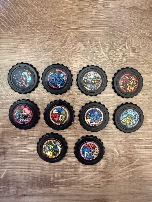 Покемон капачки Pokémon Tazos (Pogs)