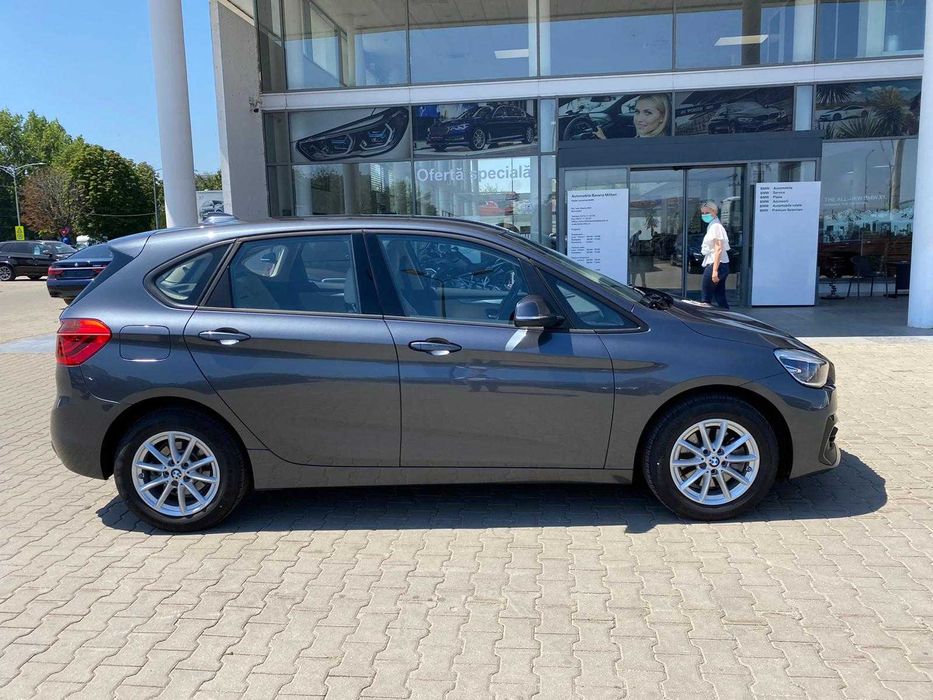 BMW 218d Active Tourer 150 CP Automat Navi LED Scaune încălzite