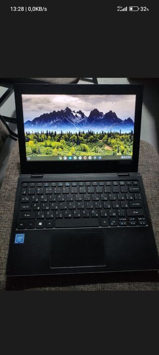 Chromebook noutbuk 4/64 GB yangide turibdi