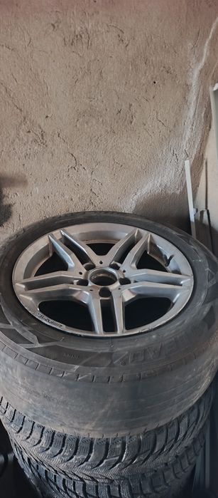 Мерседес R16 диски. Покрышкалары пайдаға аспайды