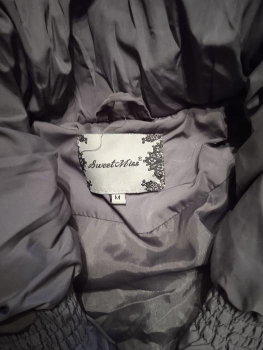 Късо зимно яке , много яко