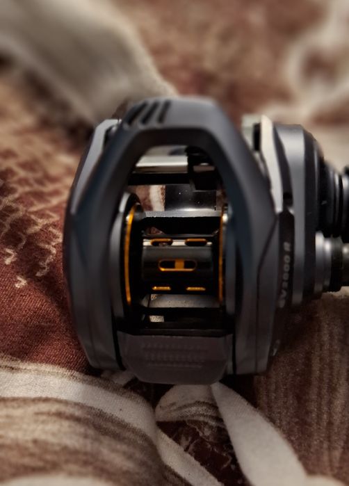 Mulinetă Baitcasting Duoguo SV2000 R, Raport 7.2:1, 4+1 Rulmenți, Mână Dreaptă