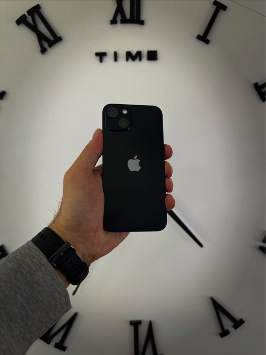 Продам iPhone 13 в идеале 128gb