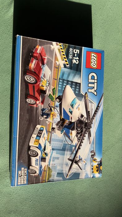 Lego escape the police
