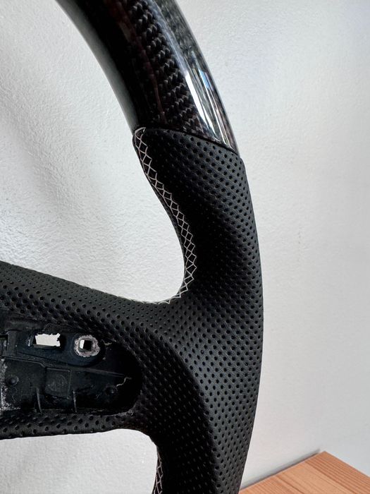 НАЛИЧЕН! НОВ! ОРИГИНАЛЕН Карбонов Волан за Audi Q3 8V, Q5 8F, Q7, Q8