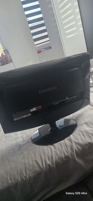 Монитор Samsung SyncMaster 2333HD 23" 1920x1080p