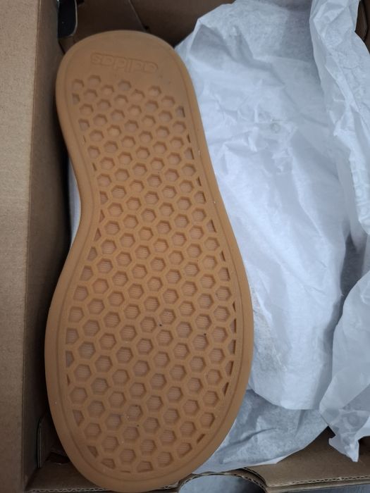 Детски обувки за момиче адидас 30н