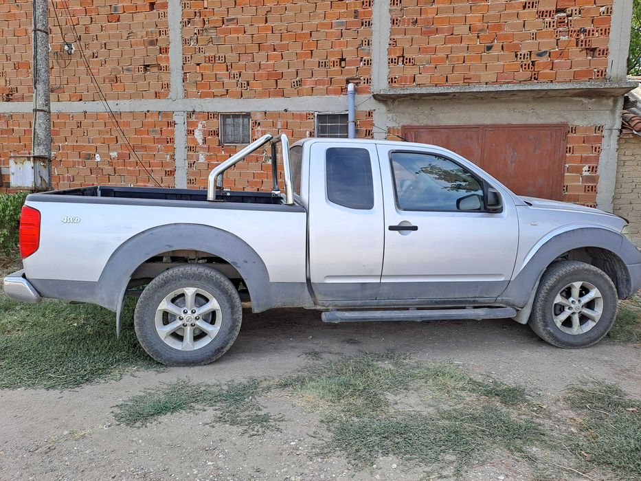 продавам пикап навара