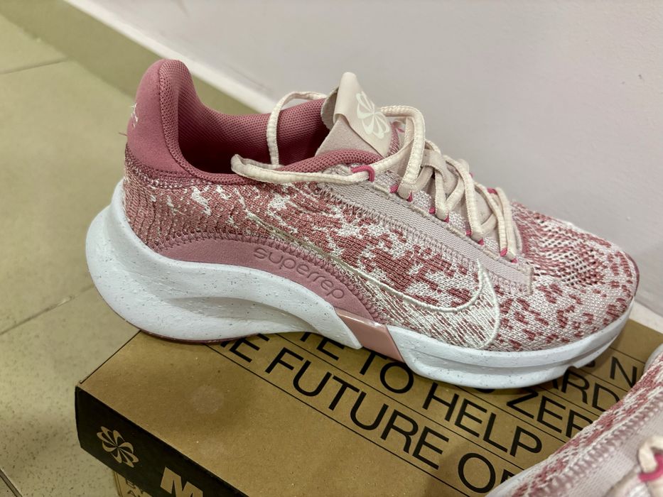 Дамски маратонки NIKE Superrep Go 3