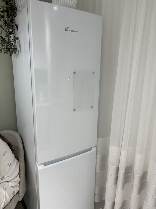 Продается холодильник