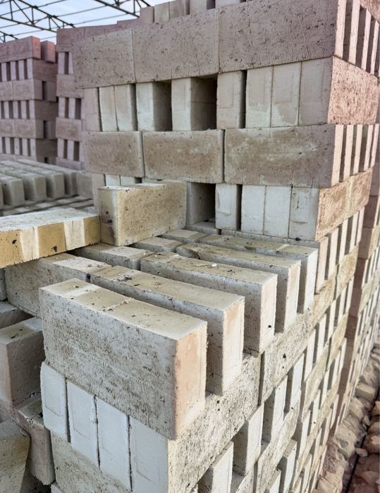 Стандарт кірпіш жеткізумен 57тг