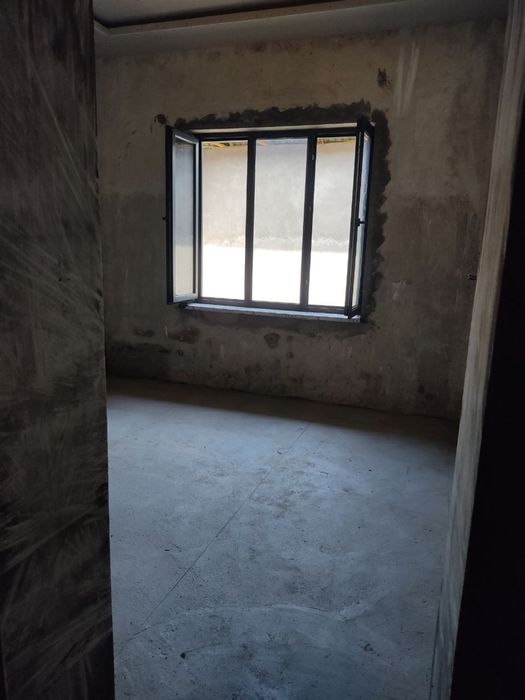 Uchastka 3.8 sotix Sotiladi