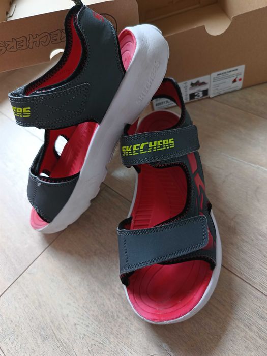 Сандали Sketchers номер 35