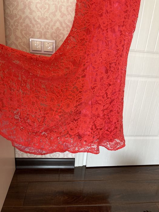 Продам нарядное вечернее платье