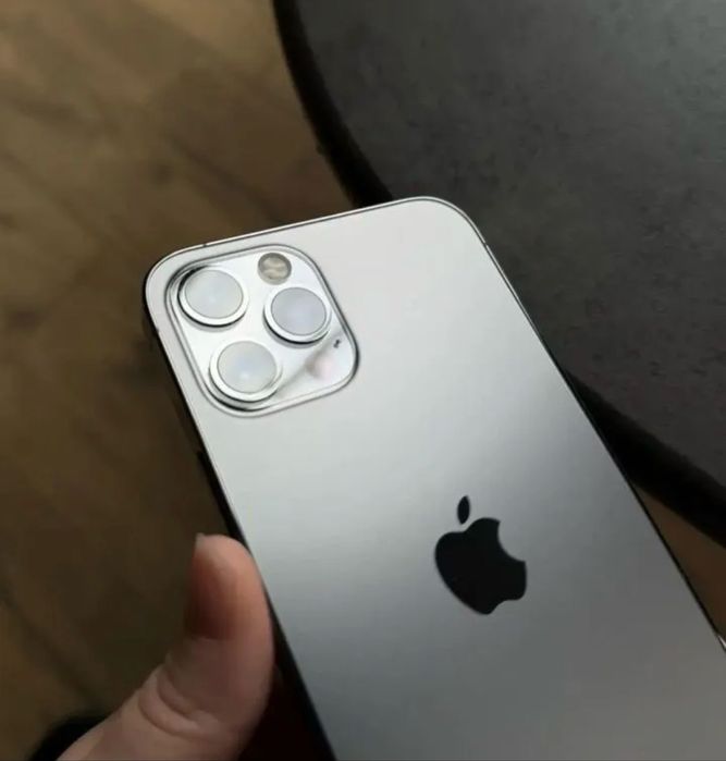 Iphone 12 pro 256 81%