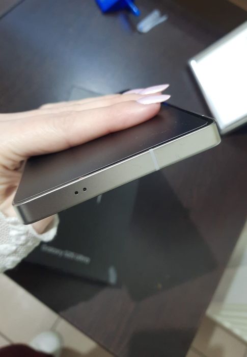 Samsung S25 ULTRA | Nou în cutie! Neactivat.