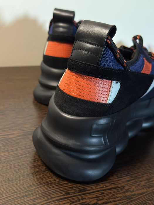 Versace Chain Reaction