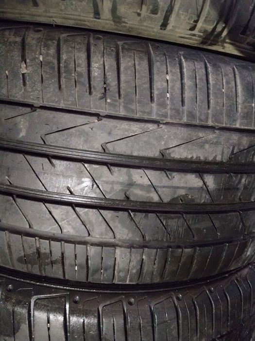 4 шины Hankook 245 45 R19.