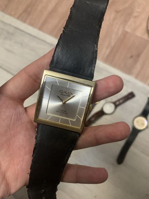 Часы на запчасти