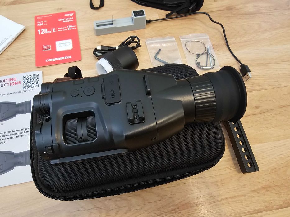 Уред за нощно виждане HENBAKER CY789 с проблем