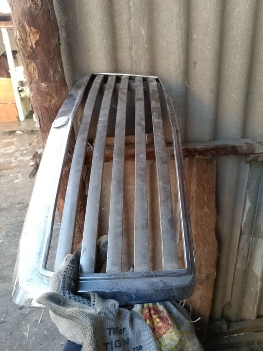 Мерс 190 решетка