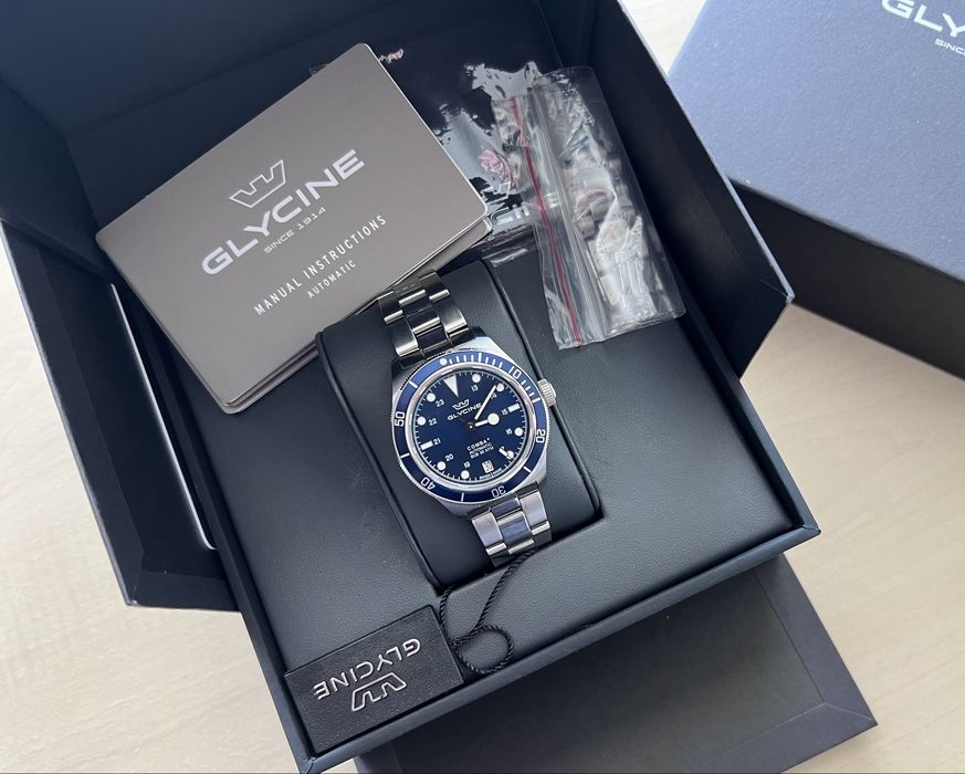 Като НОВ Glycine Combat Sub  300m GL0337 36mm Кутия Документи