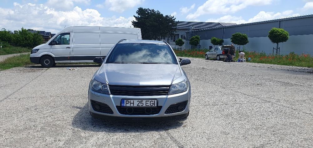 Vând Opel astra h