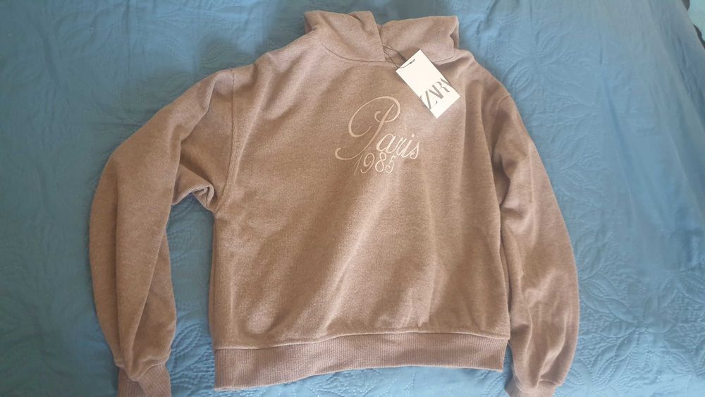 Страхотна блуза ZARA с качулка за момичета 13-14 г.Нова с етикет.