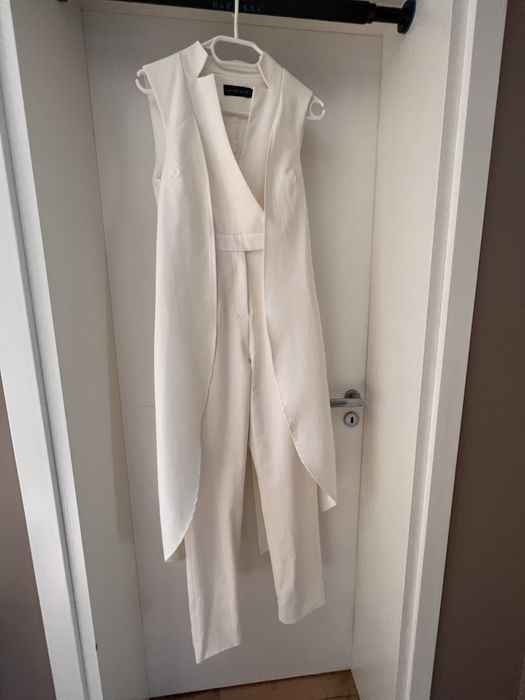 Бял гащеризон с наметало