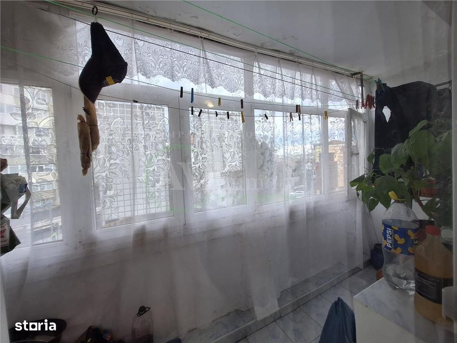 Apartament 3 camere decomandate zona Mioritei