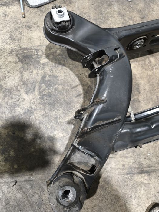 Заден мост За Мерцедес W204. W212