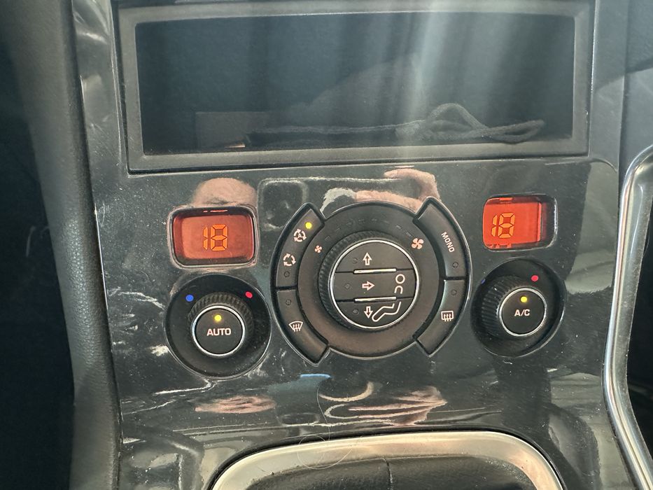 Управление Климатроник за Пежо 3008,5008