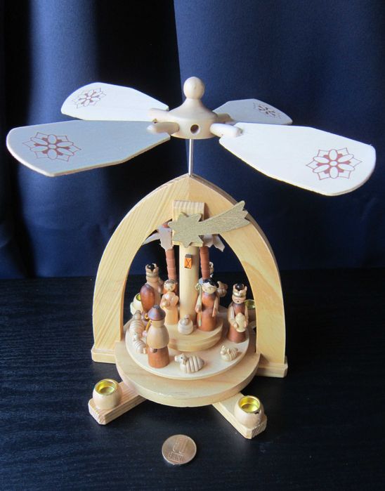 cadou rar  Carusel  Erzgebirge Scena Nasterii Germania 1980