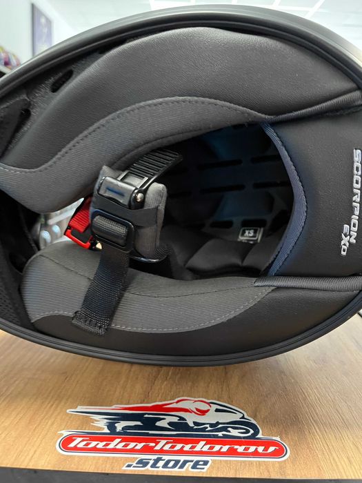 Мото каска SCPORPION EXO 390 BLACK MATT,XS 53-54,като нова