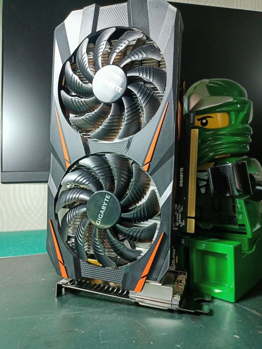 Видеокарта GTX 1060 3GB