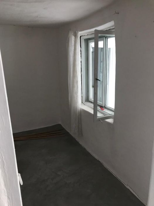 Teren 803mp + Casa batraneasca