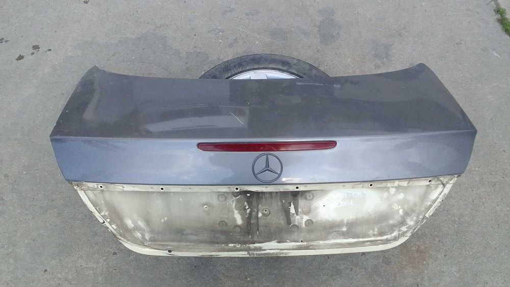 Заден капак Mercedes E-Class W211 2008г