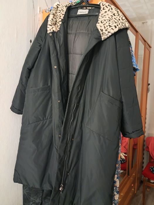 Продам пуховик новый