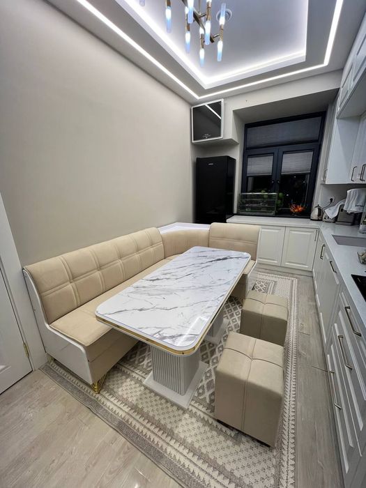 Oshxona uchun yumshoq mebel kafolati bilan