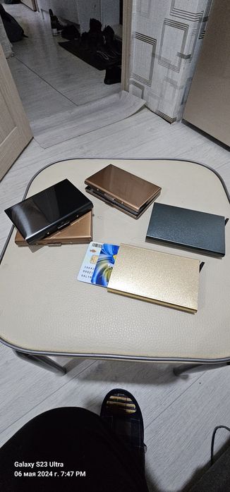 Визитница,  Карт_холдер.