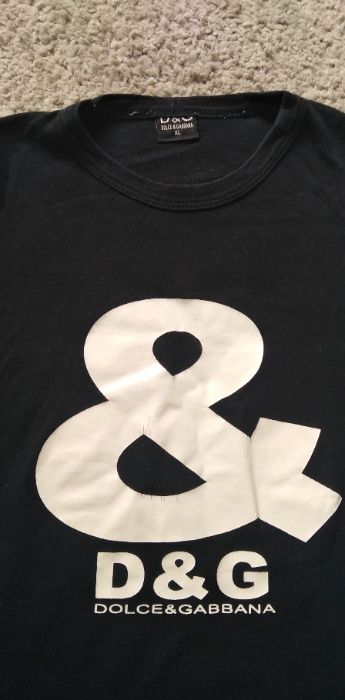 Vand Bluza sport D&G ,calitate,import.Marimea L,in stare buna.