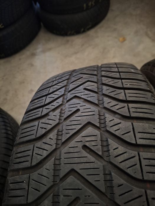 2 Anvelopele de iarnă 205 55 r16 Pirelli