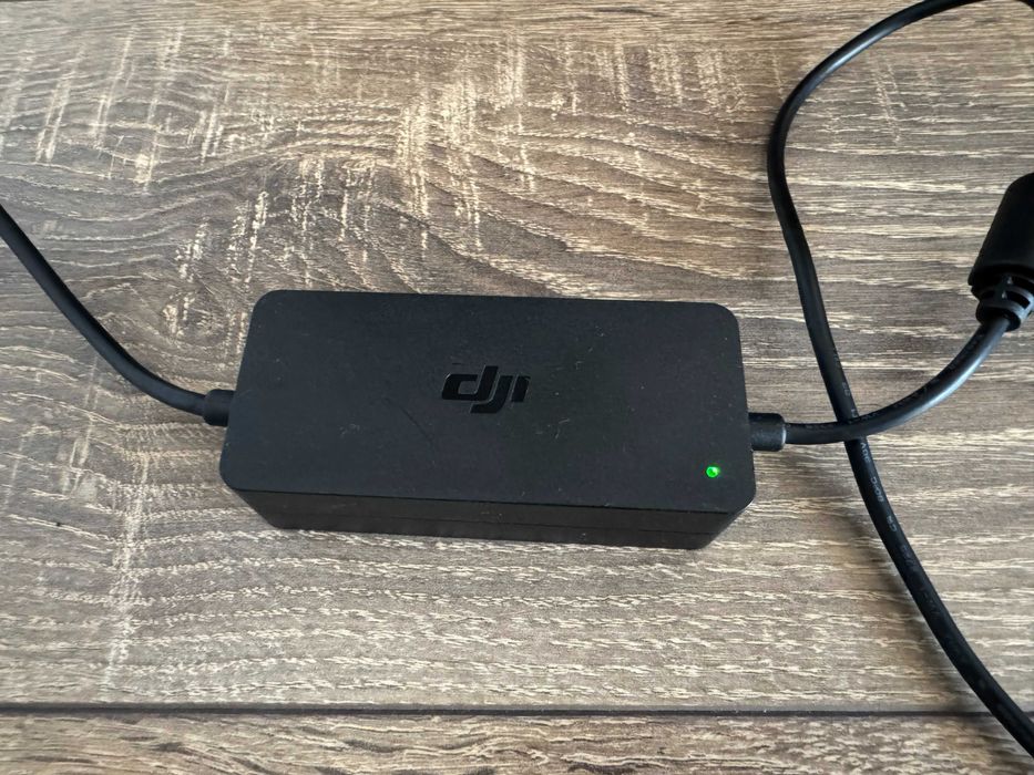 Incarcator drona DJI Mavic 2 - mufa adaptor auto