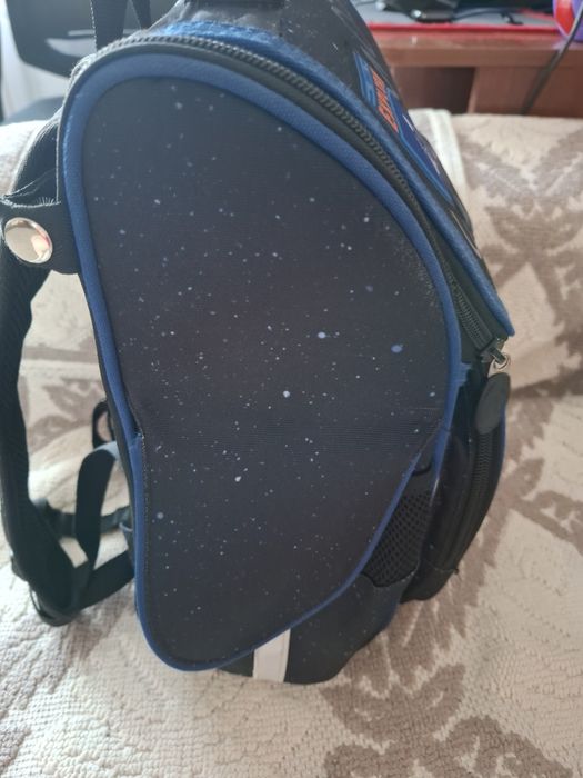 Школьный рюкзак для мальчика.