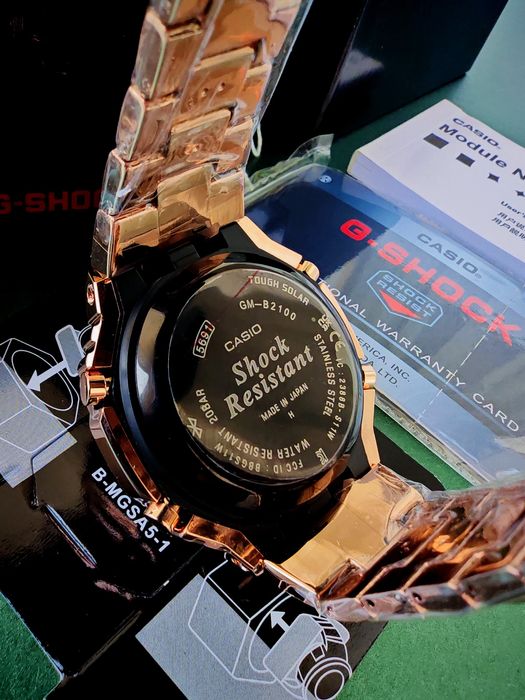 нов часовник Casio G-Shock Rainbow Gold, Касио