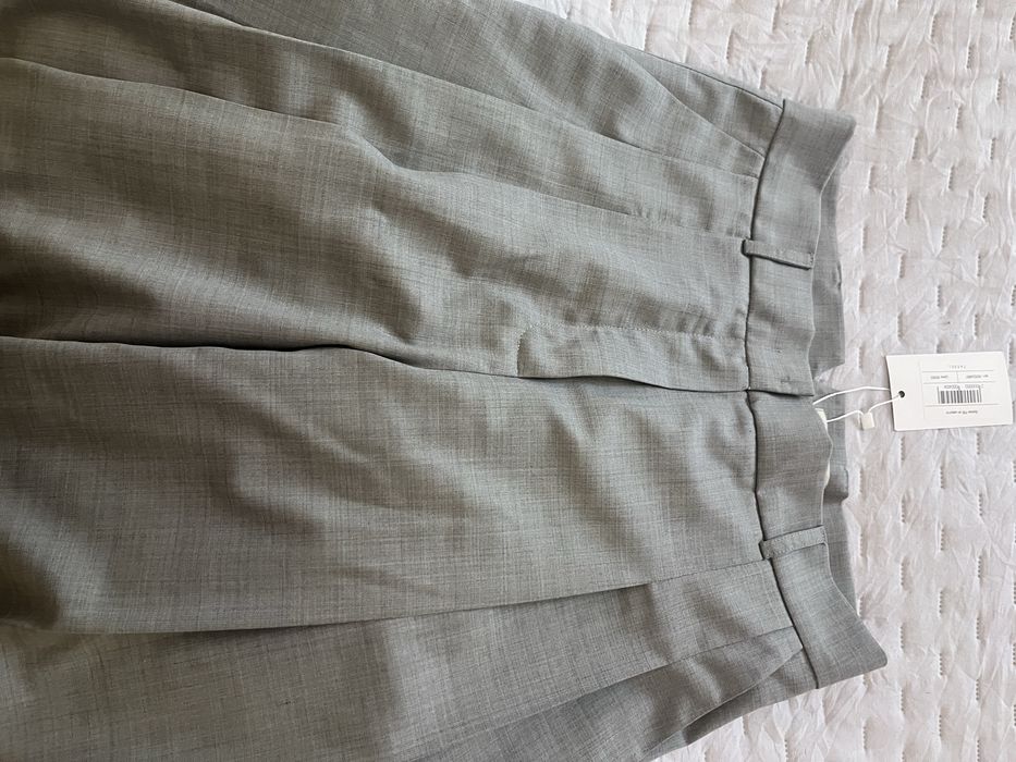 Серые брюки Tassel