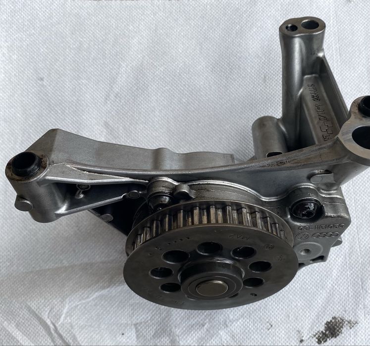 Pompa ulei 2.0 TDI CFHC 03L115105C – compatibilă VW Audi Skoda Seat