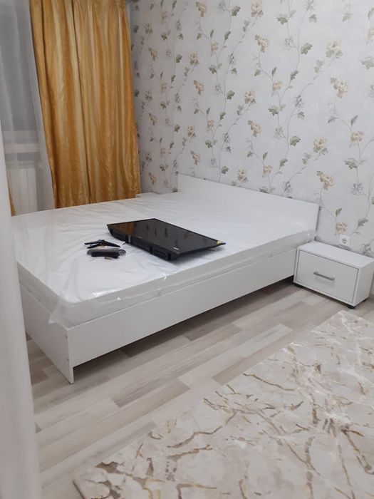 Inchiriez apartament 3 camere decomandat in centru