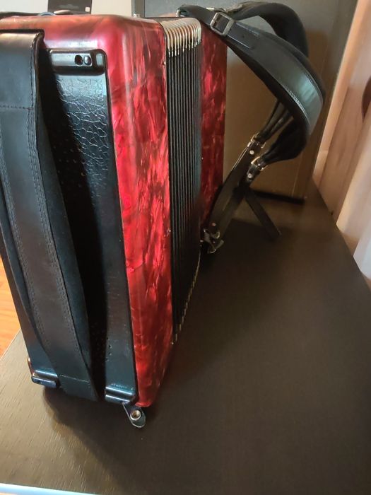 Acordeon weltmeister meteor 80 basi